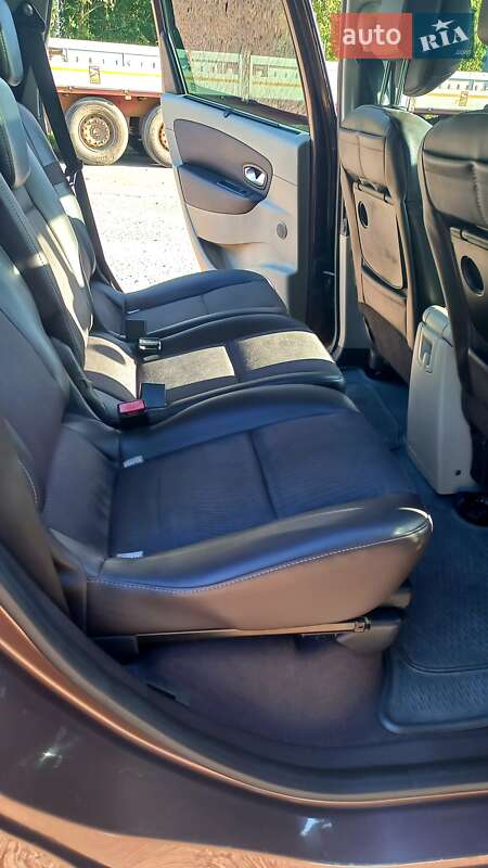 Минивэн Renault Grand Scenic 2009 в Житомире