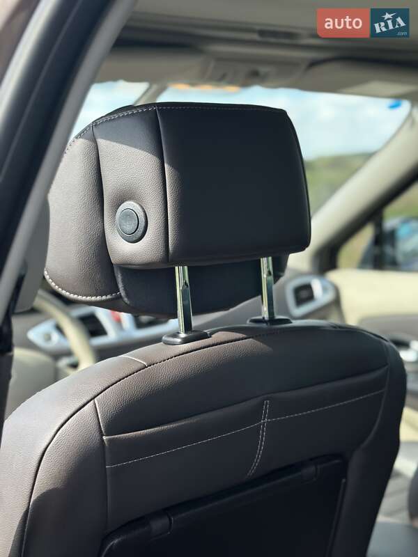 Минивэн Renault Grand Scenic 2010 в Демидовке