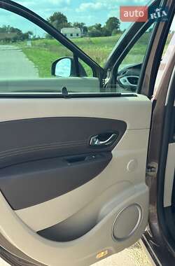 Минивэн Renault Grand Scenic 2010 в 