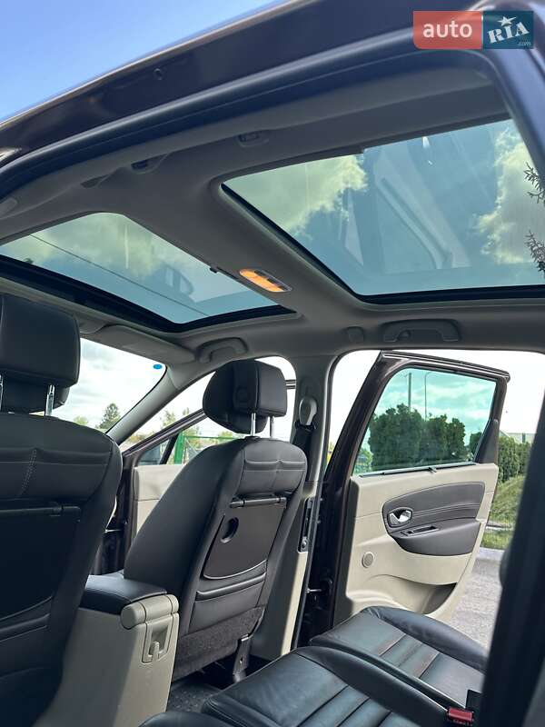 Минивэн Renault Grand Scenic 2010 в Демидовке