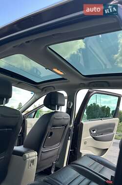 Минивэн Renault Grand Scenic 2010 в 