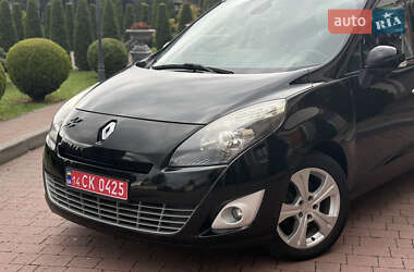 Минивэн Renault Grand Scenic 2011 в 