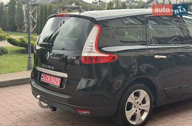 Минивэн Renault Grand Scenic 2011 в 