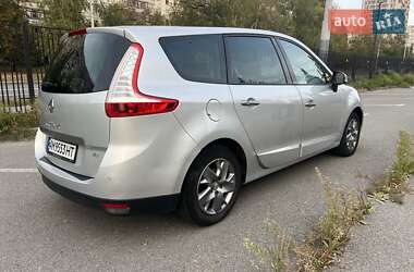 Мінівен Renault Grand Scenic 2011 в 