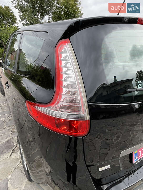 Минивэн Renault Grand Scenic 2011 в Черновцах