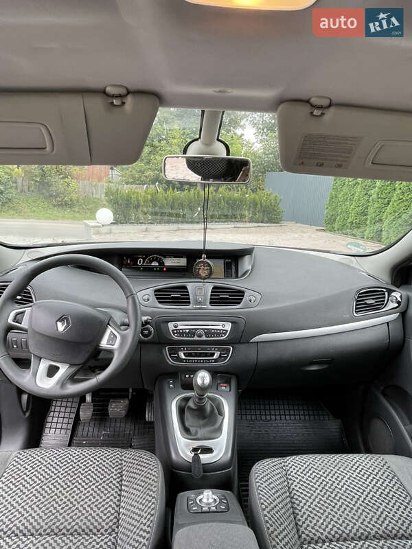 Минивэн Renault Grand Scenic 2011 в Черновцах