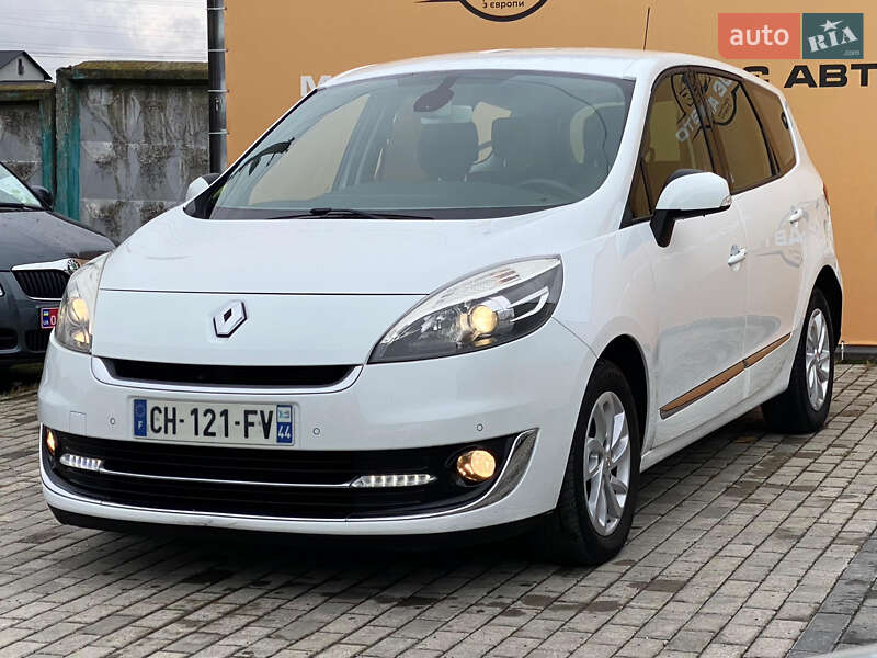 Минивэн Renault Grand Scenic 2013 в 