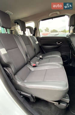 Минивэн Renault Grand Scenic 2013 в 