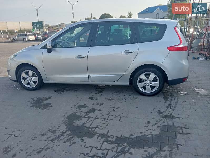 Мінівен Renault Grand Scenic 2009 в Нововолинську