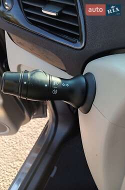 Минивэн Renault Grand Scenic 2012 в 