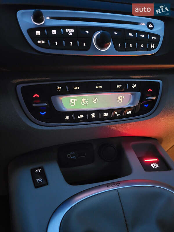 Мінівен Renault Grand Scenic 2011 в Петропавлівській Борщагівці