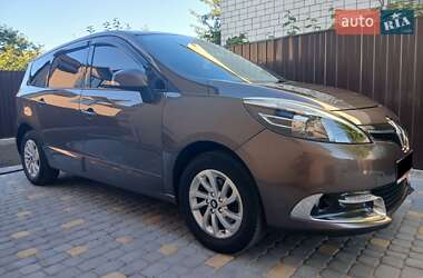 Минивэн Renault Grand Scenic 2014 в 