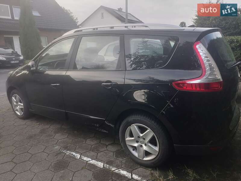 Минивэн Renault Grand Scenic 2015 в Луцке