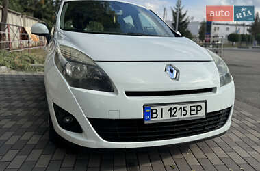 Минивэн Renault Grand Scenic 2009 в 