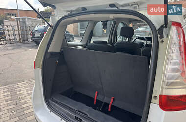 Минивэн Renault Grand Scenic 2009 в 