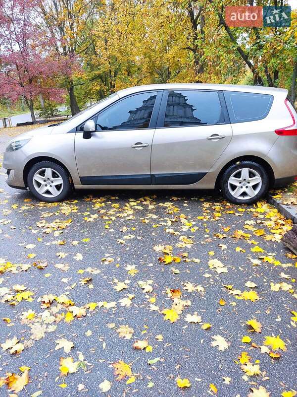 Мінівен Renault Grand Scenic 2012 в Полтаві фото 7 Мінівен Renault Grand Scenic 2012 в Полтаві