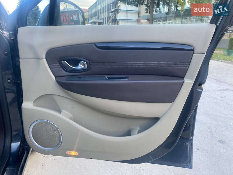 Минивэн Renault Grand Scenic 2009 в Самборе