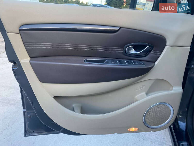 Минивэн Renault Grand Scenic 2009 в Самборе