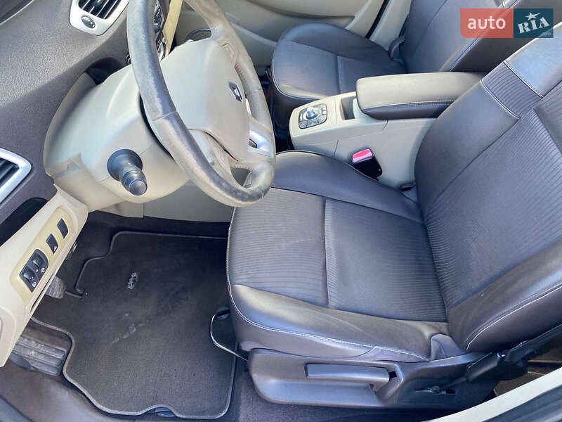 Минивэн Renault Grand Scenic 2009 в Самборе