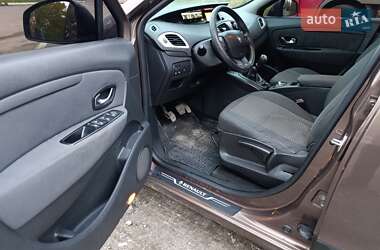 Минивэн Renault Grand Scenic 2010 в 