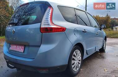 Минивэн Renault Grand Scenic 2011 в 
