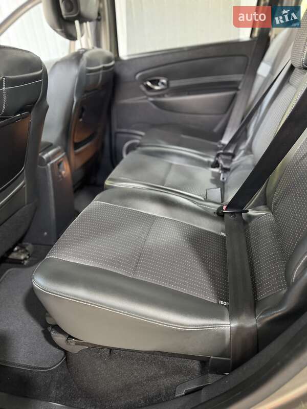 Минивэн Renault Grand Scenic 2011 в Золочеве фото 29 Минивэн Renault Grand Scenic 2011 в Золочеве