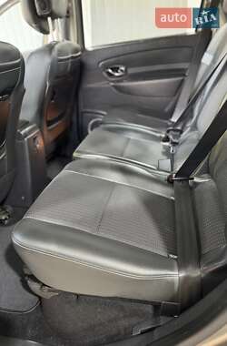 Мінівен Renault Grand Scenic 2011 в 
