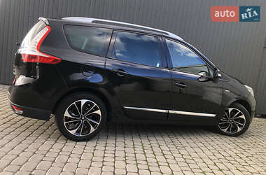Минивэн Renault Grand Scenic 2016 в 
