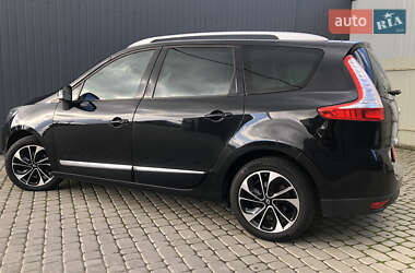 Минивэн Renault Grand Scenic 2016 в 