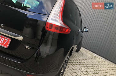 Минивэн Renault Grand Scenic 2016 в 