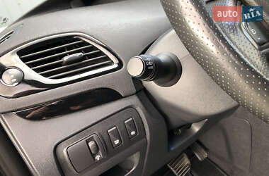 Минивэн Renault Grand Scenic 2016 в 