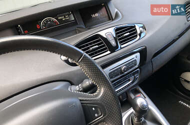 Минивэн Renault Grand Scenic 2016 в 