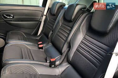 Минивэн Renault Grand Scenic 2016 в 