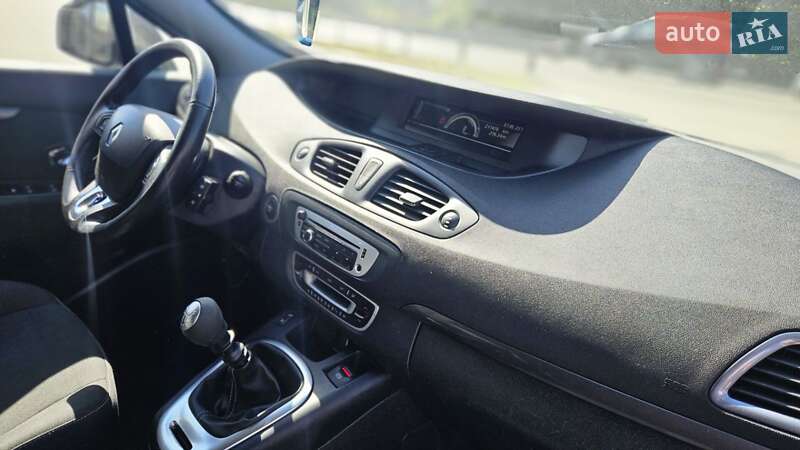 Мінівен Renault Grand Scenic 2015 в Вінниці фото 27 Мінівен Renault Grand Scenic 2015 в Вінниці