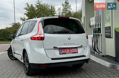 Минивэн Renault Grand Scenic 2012 в 
