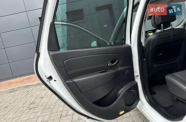 Минивэн Renault Grand Scenic 2012 в 