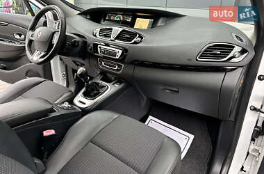 Минивэн Renault Grand Scenic 2012 в 