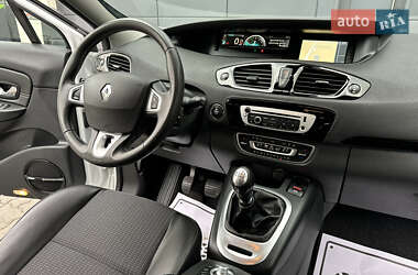 Минивэн Renault Grand Scenic 2012 в 