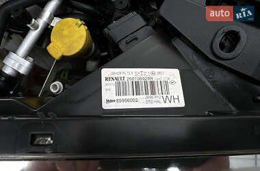 Минивэн Renault Grand Scenic 2012 в 