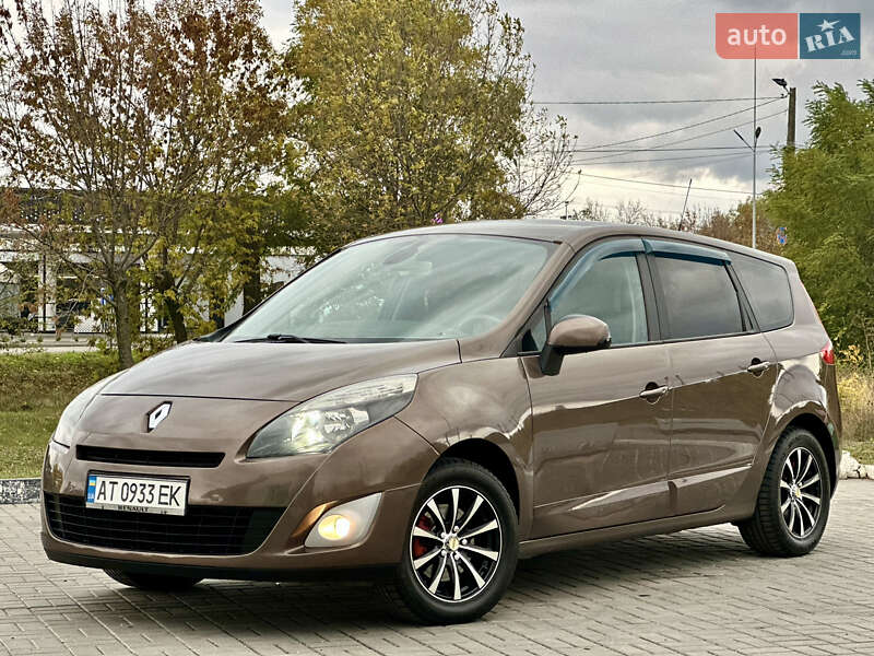 Мінівен Renault Grand Scenic 2011 в Кропивницькому