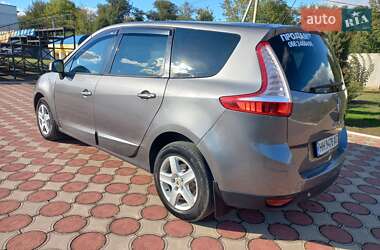 Минивэн Renault Grand Scenic 2011 в 