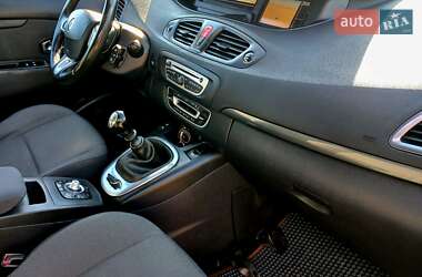 Минивэн Renault Grand Scenic 2011 в 
