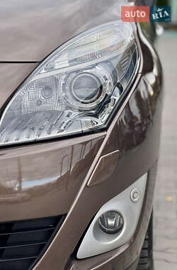 Минивэн Renault Grand Scenic 2010 в 