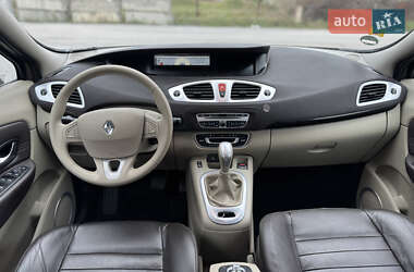 Минивэн Renault Grand Scenic 2010 в 