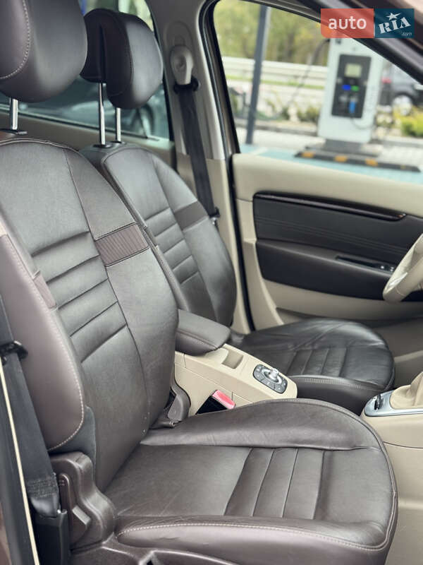 Минивэн Renault Grand Scenic 2010 в Виннице