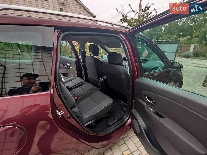 Минивэн Renault Grand Scenic 2015 в Жмеринке