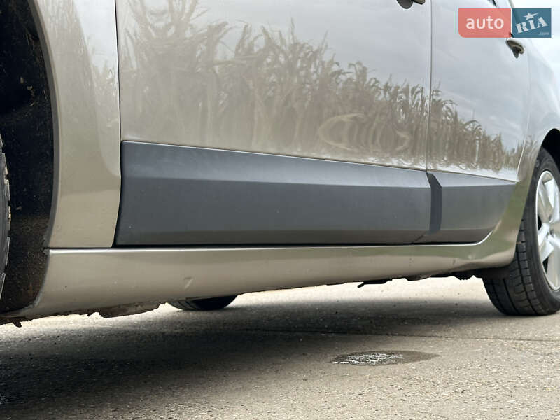 Минивэн Renault Grand Scenic 2012 в Житомире