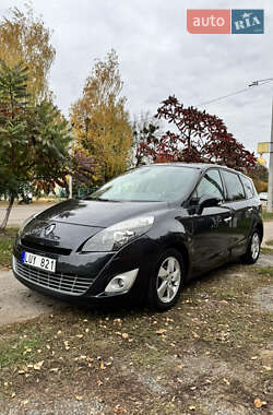 Минивэн Renault Grand Scenic 2011 в Котельве