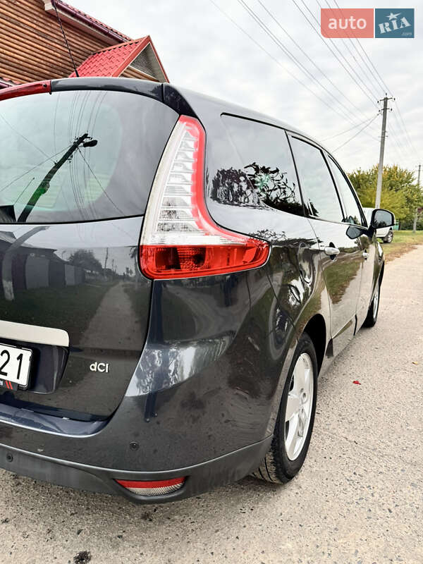 Минивэн Renault Grand Scenic 2011 в Котельве