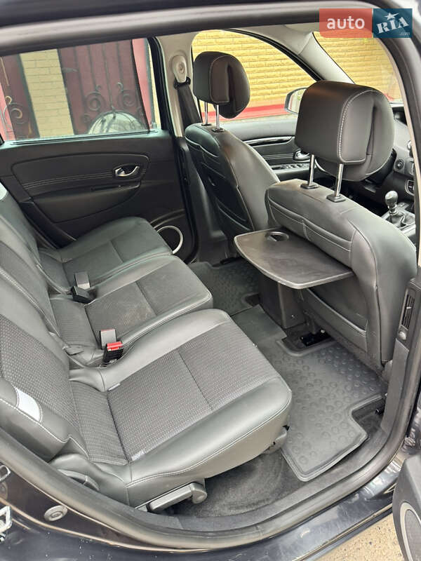 Минивэн Renault Grand Scenic 2011 в Котельве